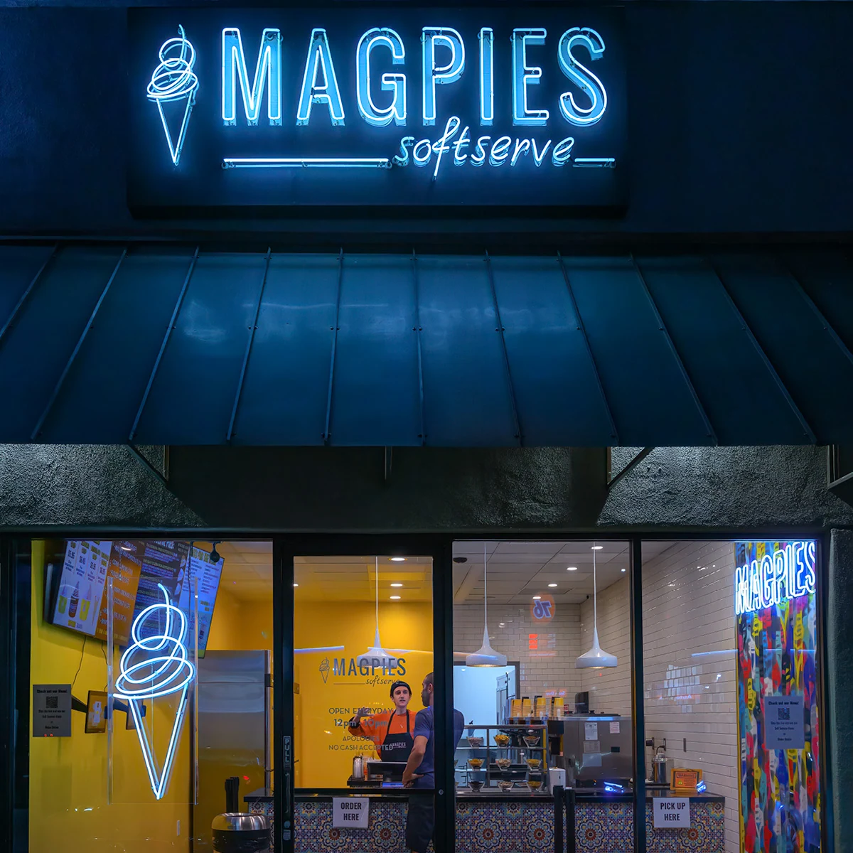 Outside nighttime picture of Silver Lake Magpies